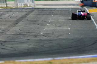 Illustration for article titled Gallery: 2010 Formula One Winter Testing